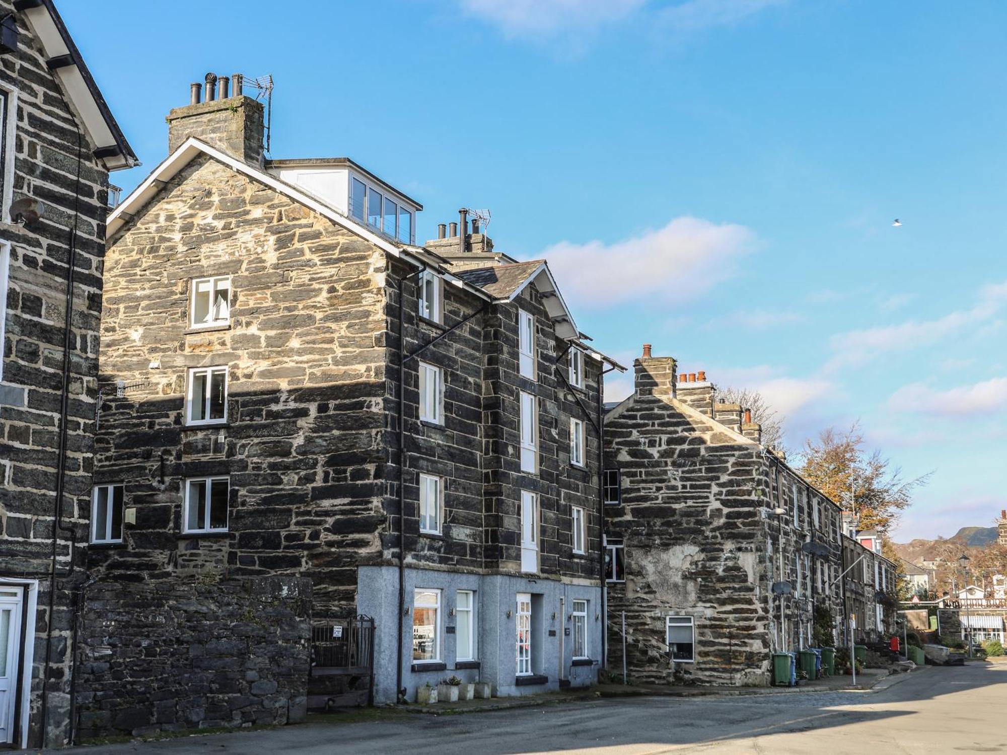 Cornhill Courtyard Apartment Porthmadog Bagian luar foto